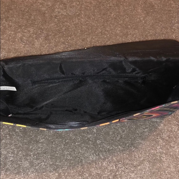 Wristlet/clutch - Picture 4 of 4